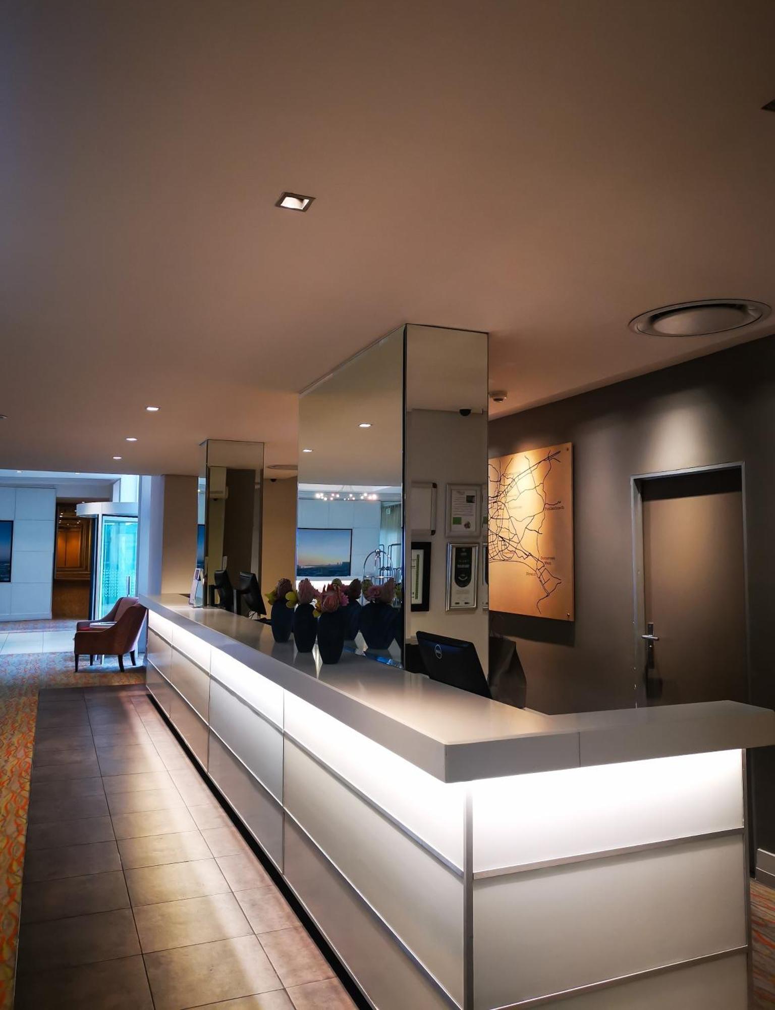 Garden Court Nelson Mandela Boulevard Hotel