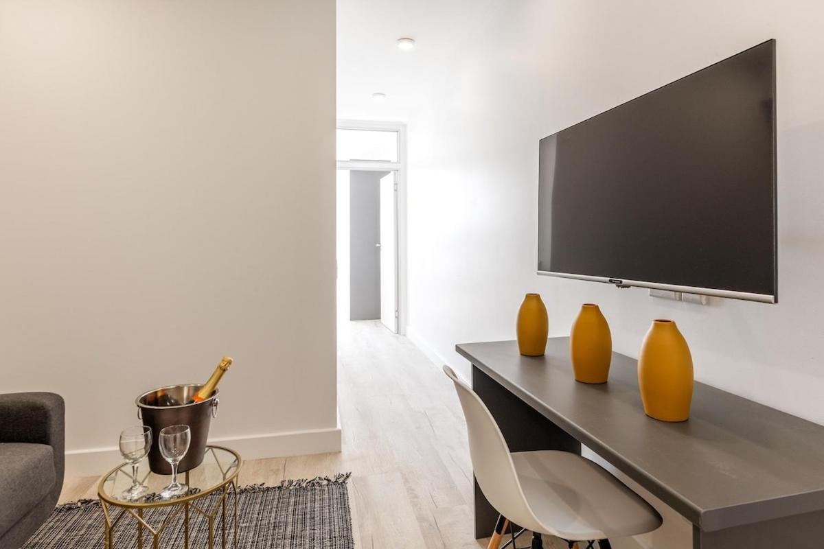 Woodstock With Mountain Views Pool Apartamento