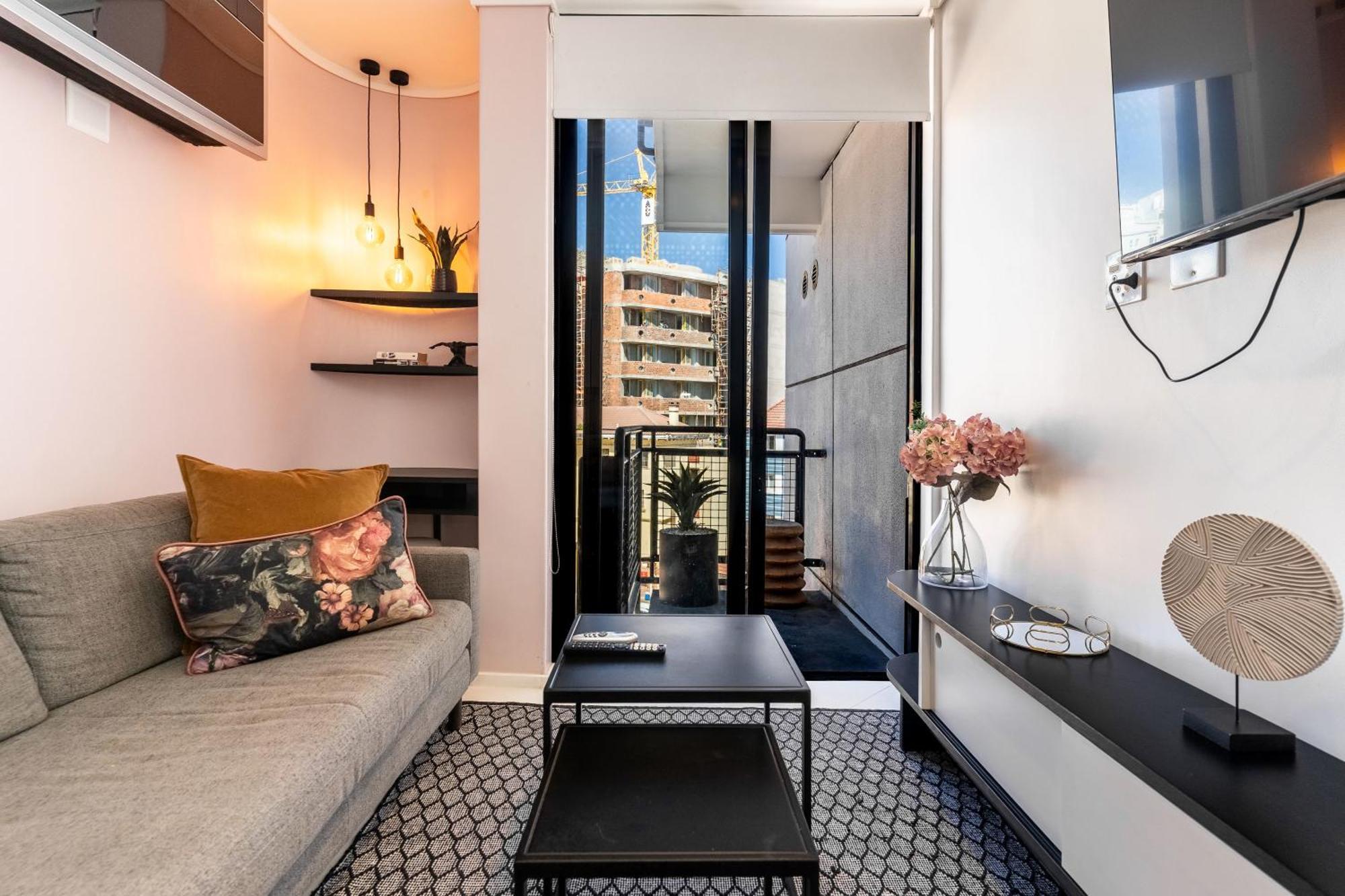 Flamingo 407 - Prime Sea Point Apartment Cape Town