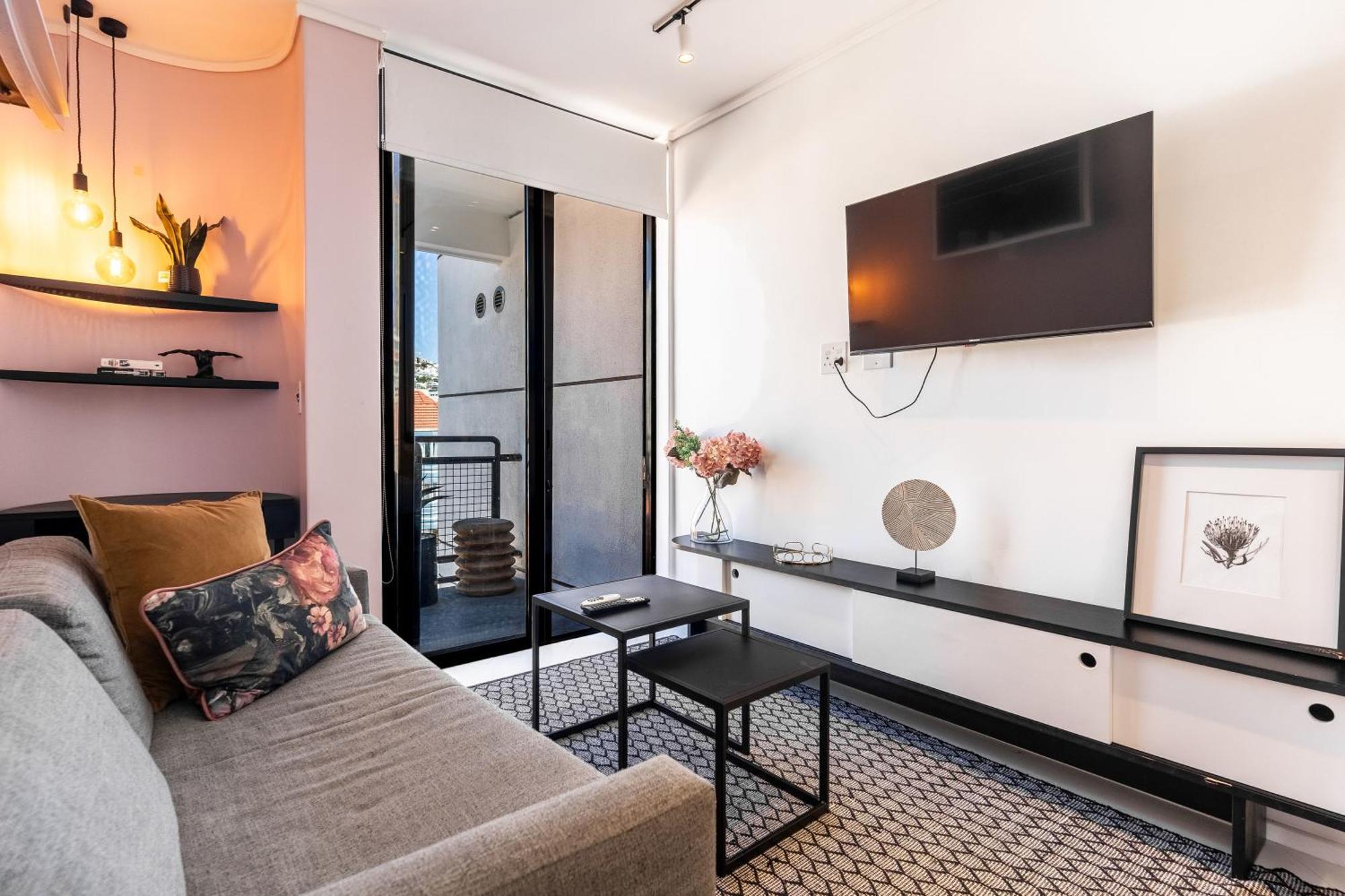 Flamingo 407 - Prime Sea Point * Cape Town