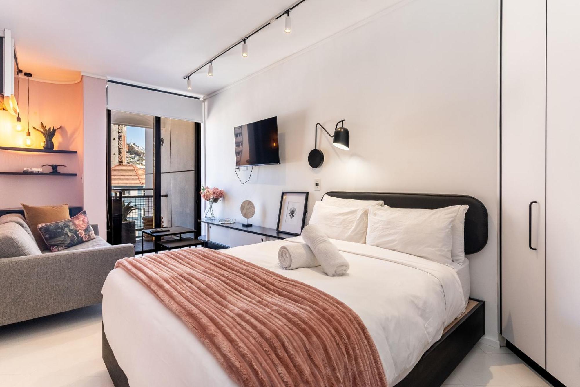 Flamingo 407 - Prime Sea Point *