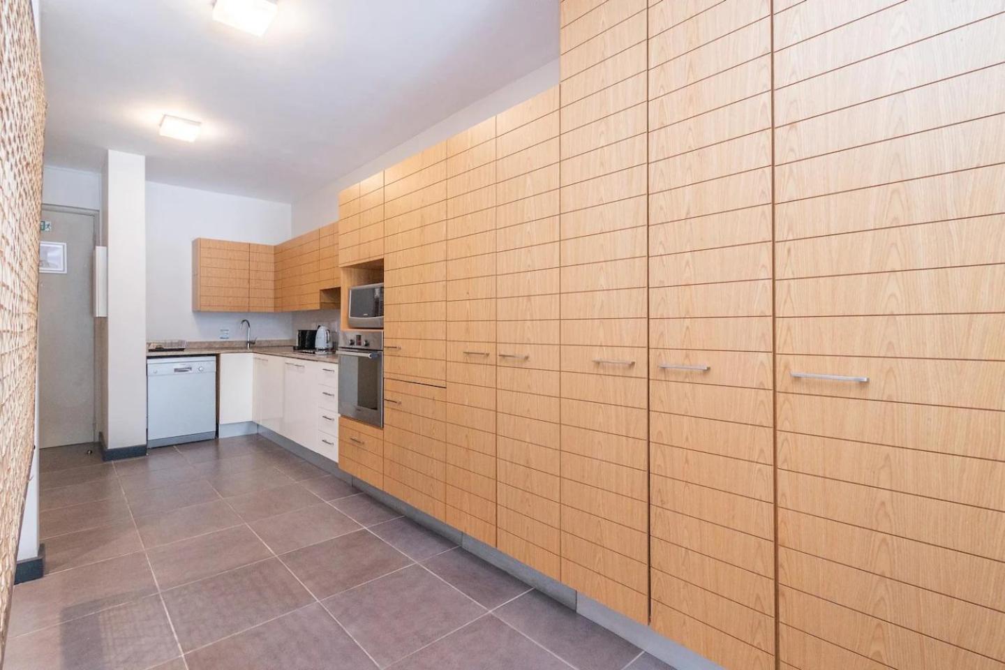 Relaxing Apartment, The Glen, Camps Bay With Plunge Pool *