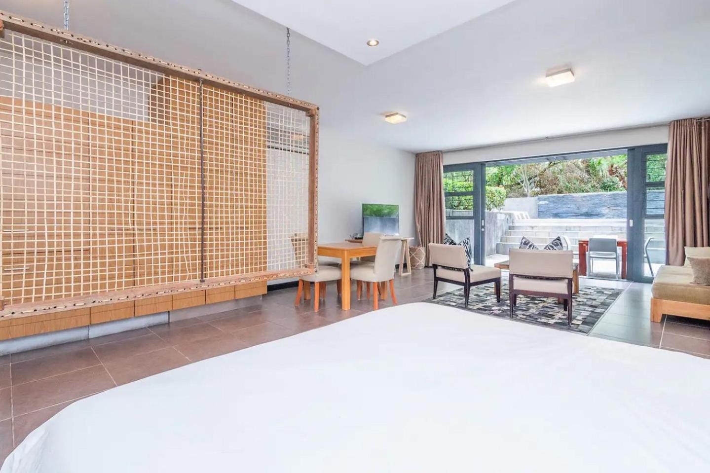 Relaxing Apartment, The Glen, Camps Bay With Plunge Pool Cape Town