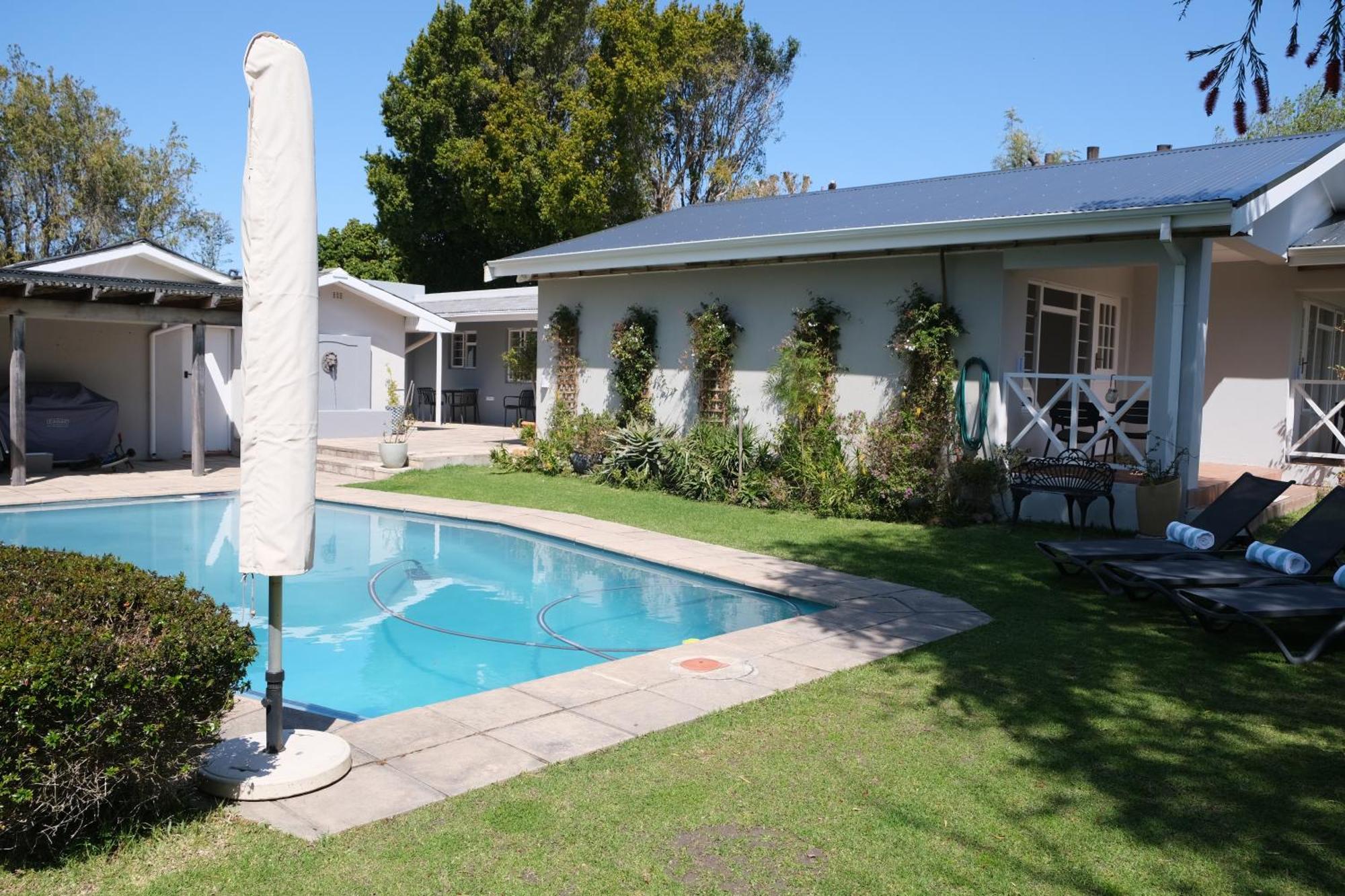 High Hedges Guest Constantia * Cape Town