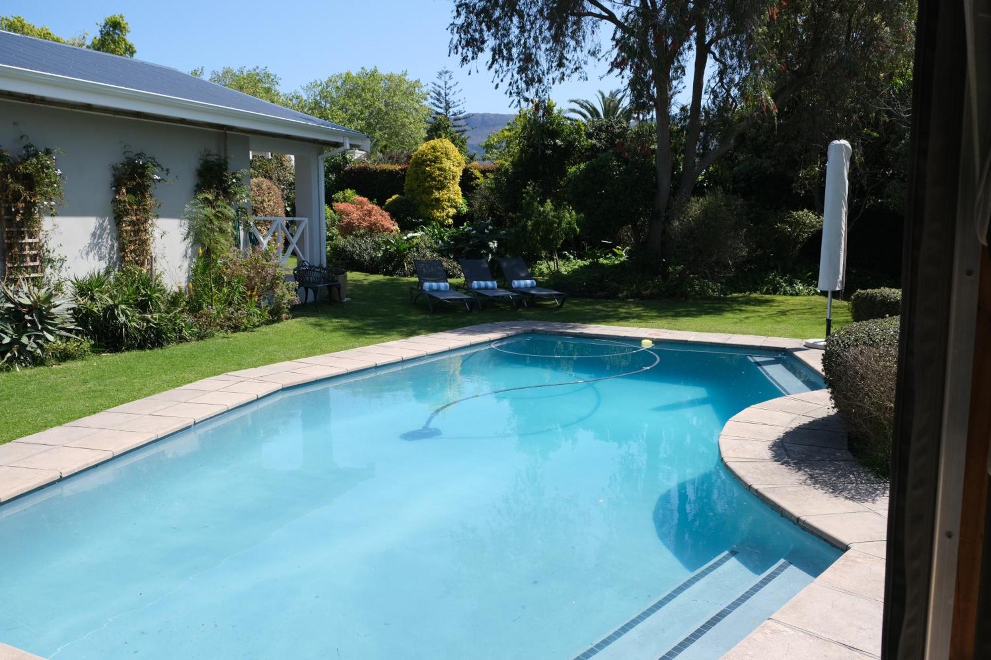 High Hedges Guest Constantia