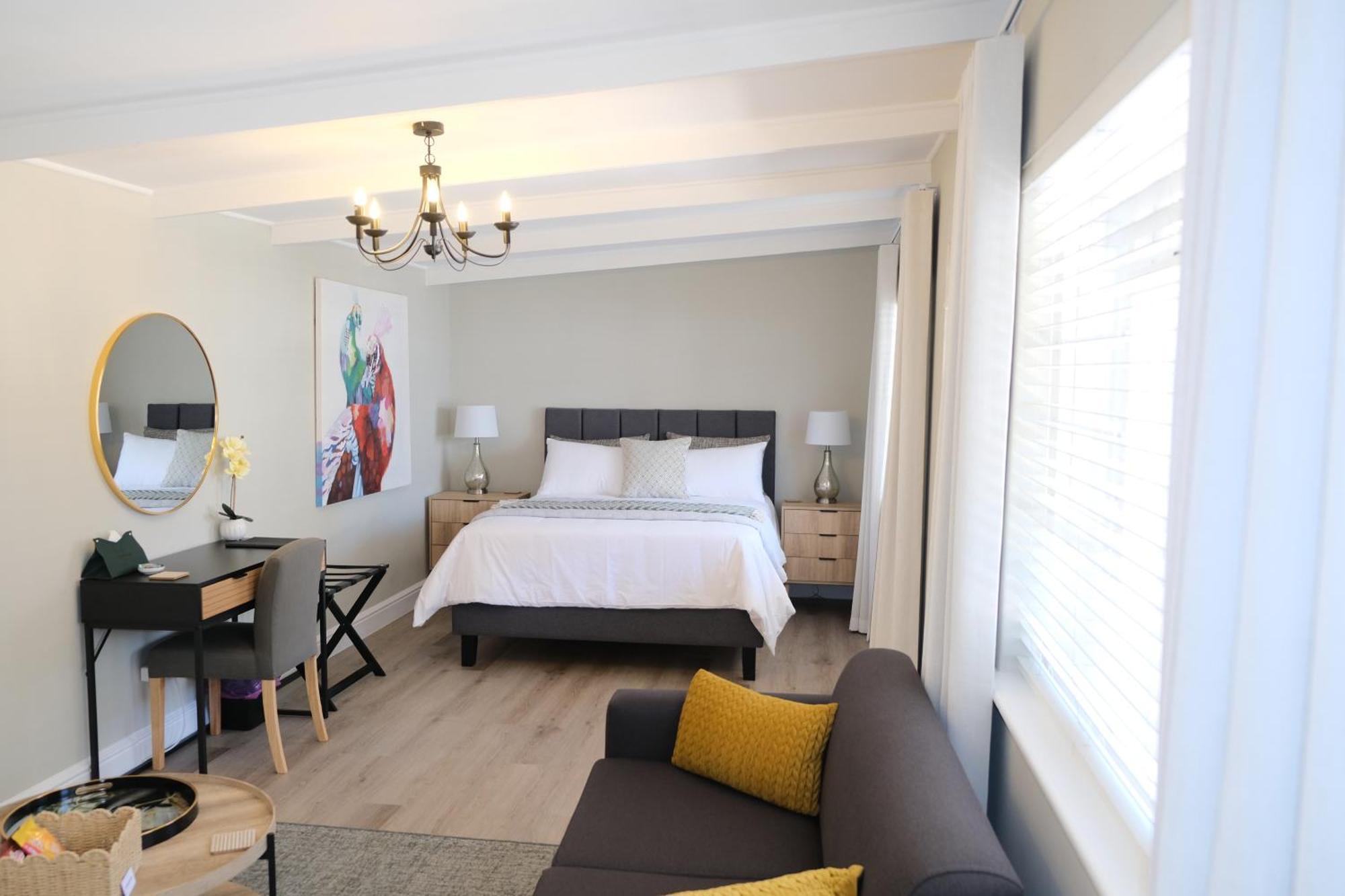 High Hedges Guest Constantia Guest house