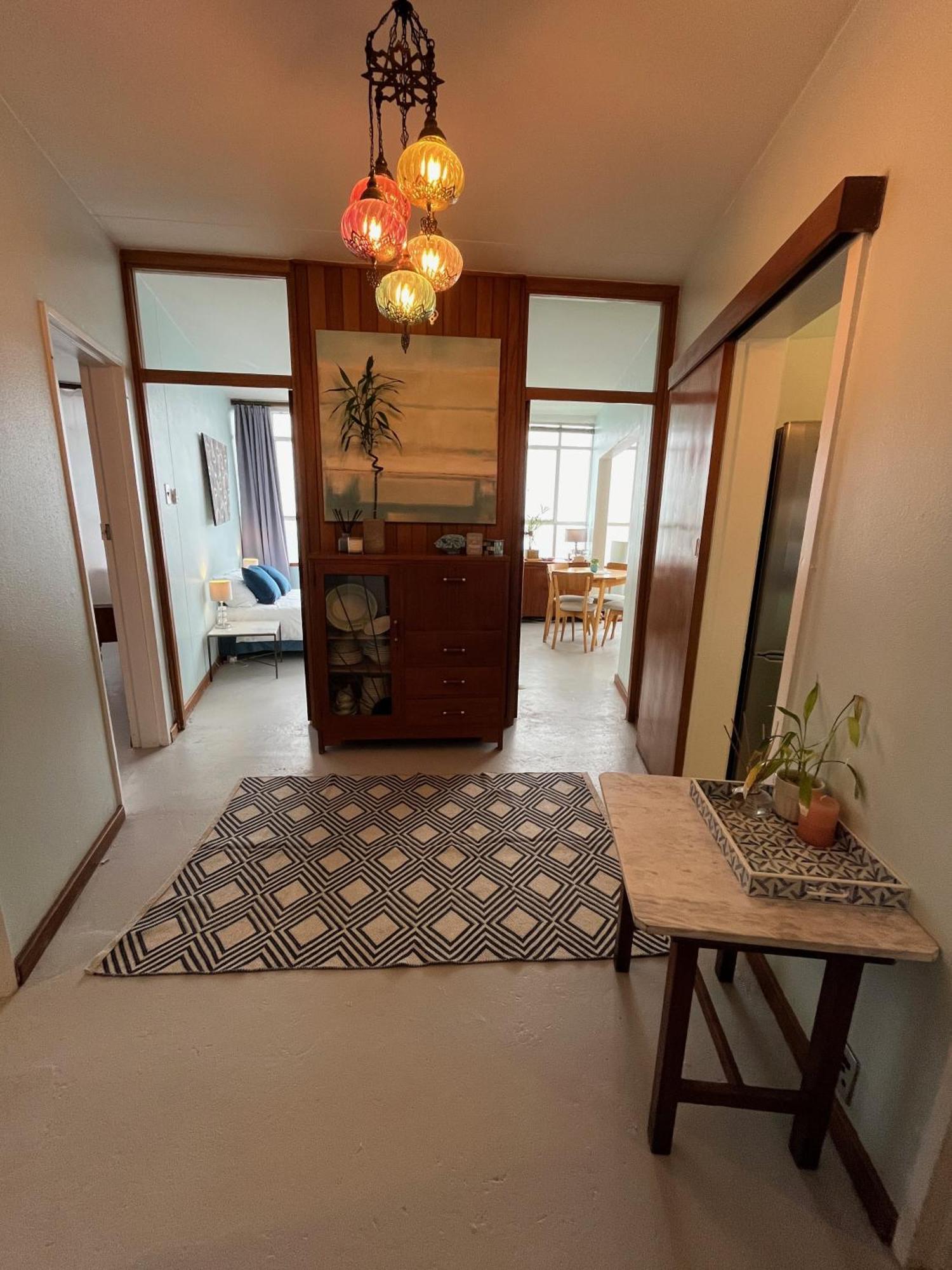 Vibes & A Swing In The Sky Apartment *