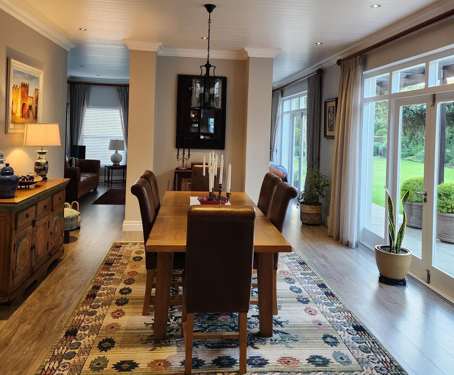 Villa Mountain View In Exclusive Security Estate, Hout Bay,
