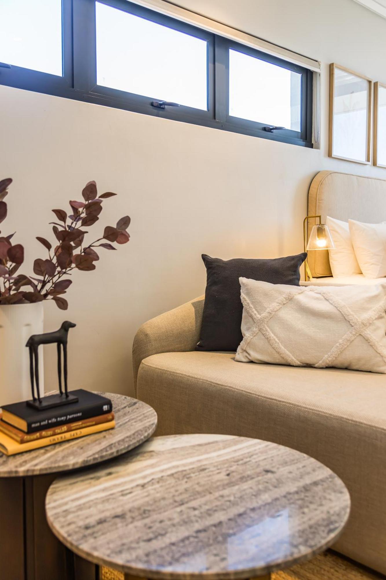 Apartment 16 On Bree 1319