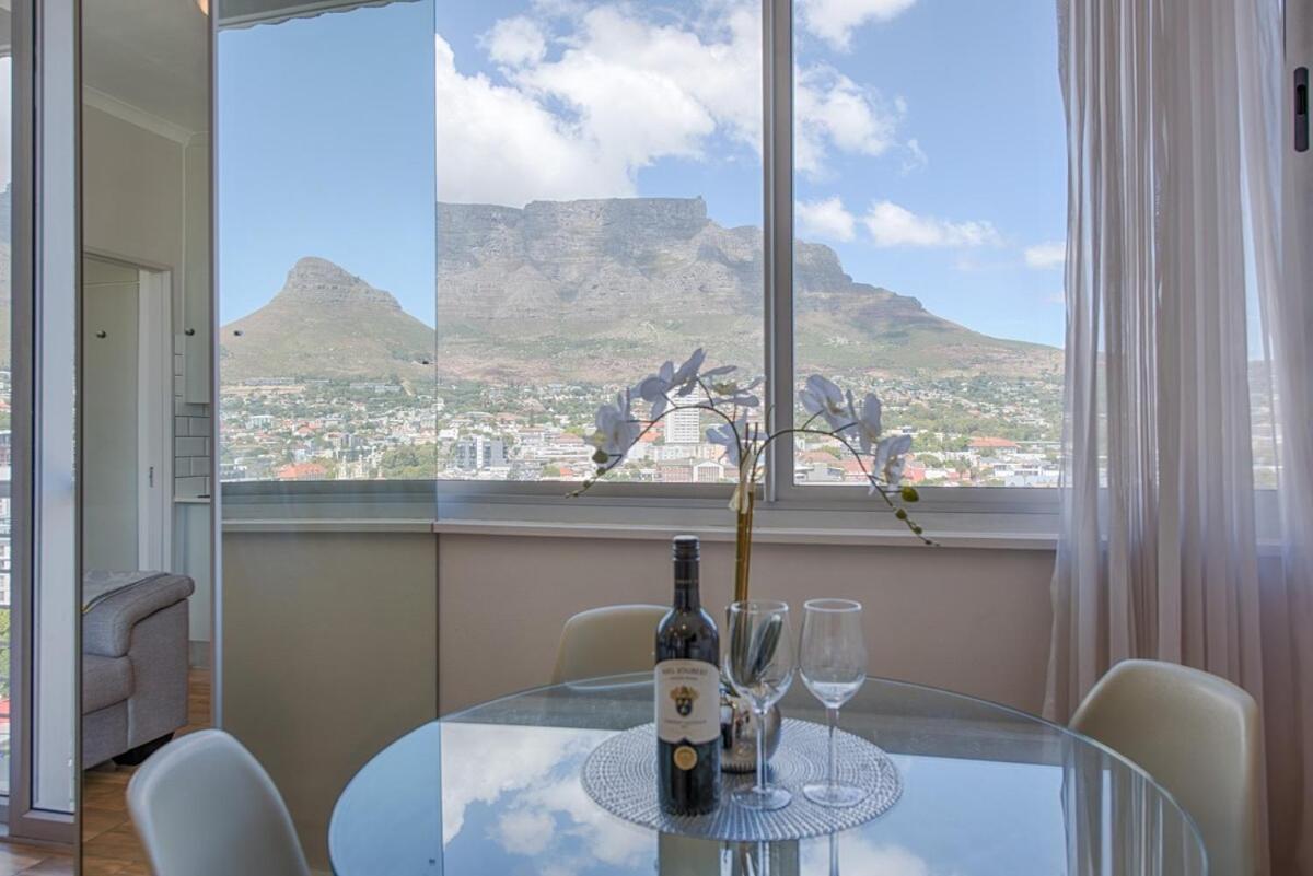 Table Mountain Views Two Bed * Cidade Do Cabo