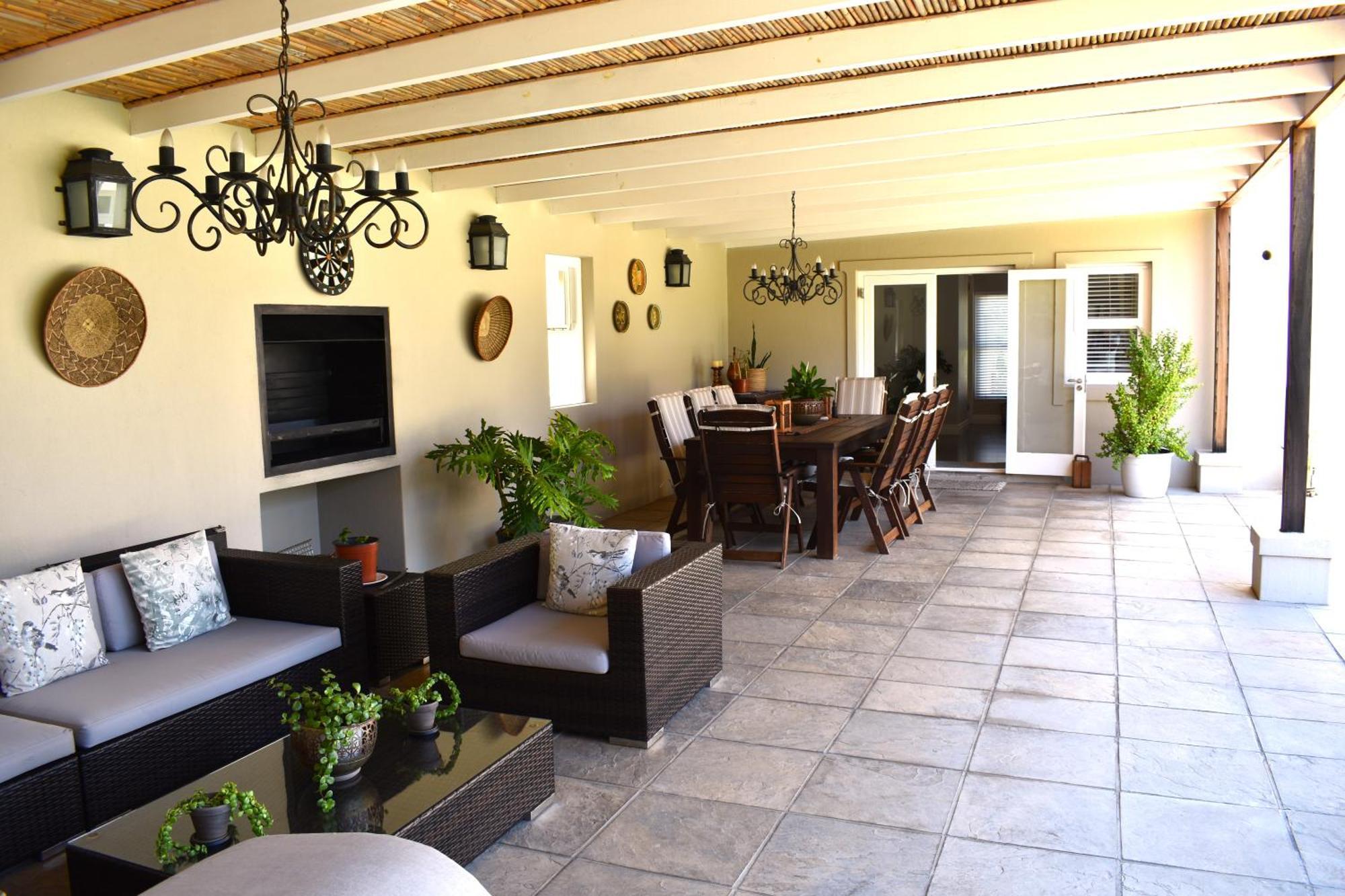Mountain View In Exclusive Security Estate, Hout Bay, Villa *
