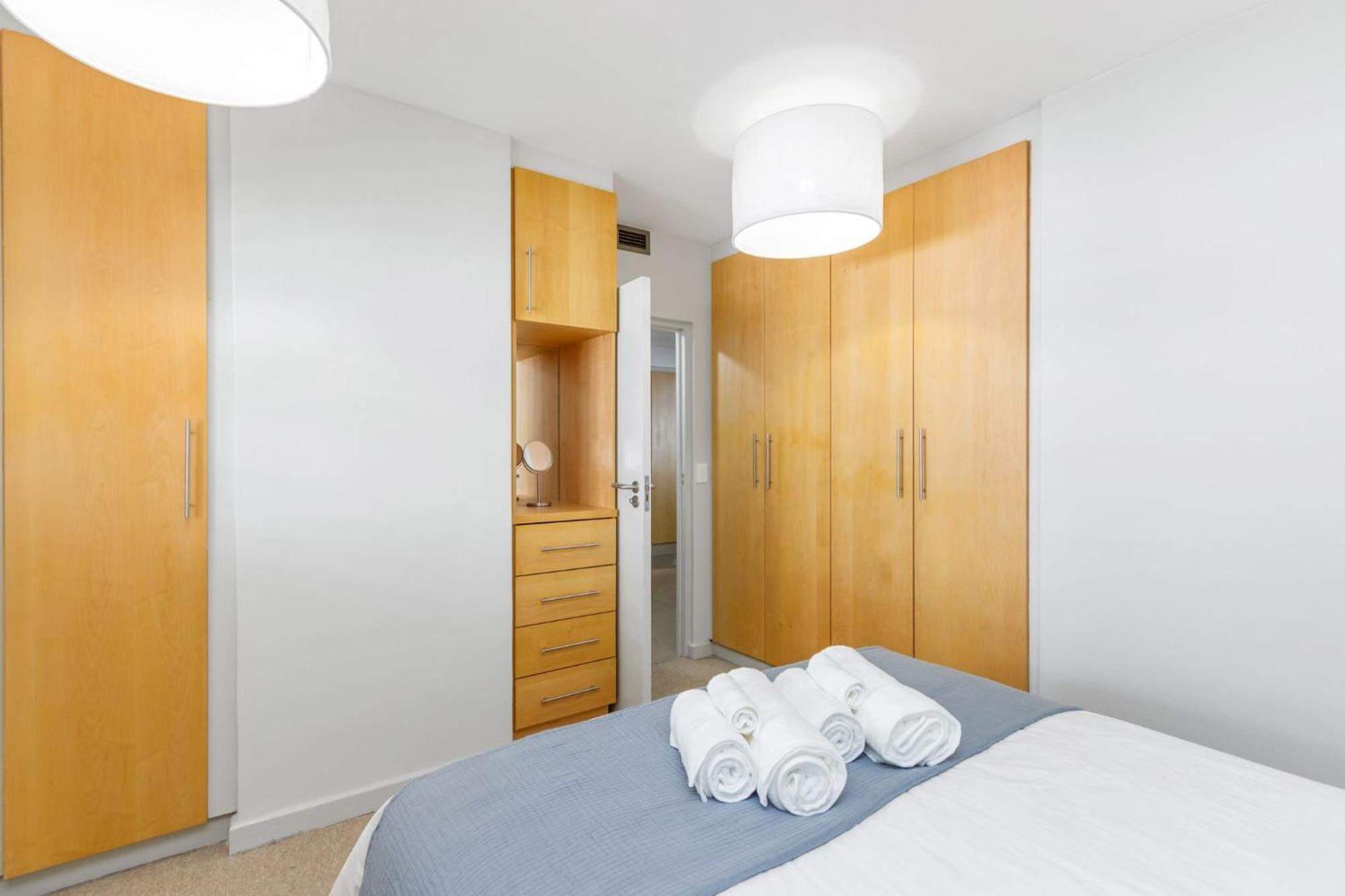 Hibernian Towers 503 By Host Agents * Cape Town