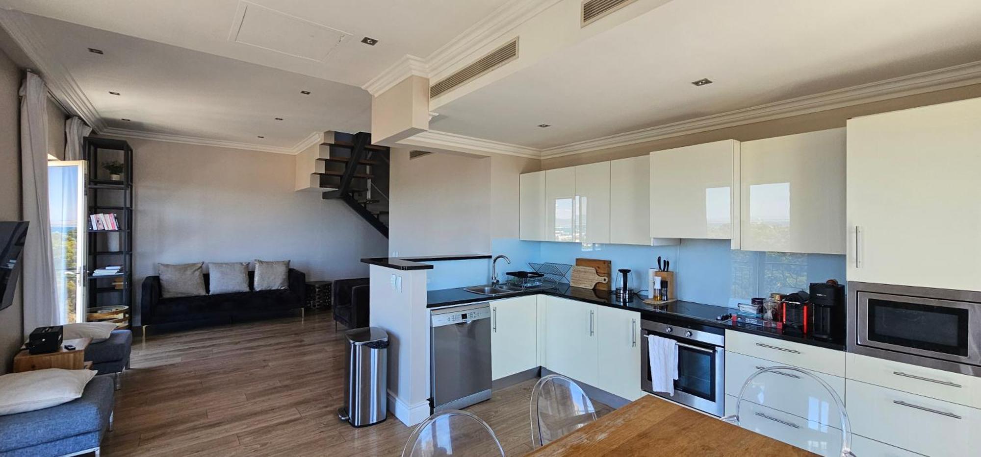 Apartment Luxury Rooftop 4bedroom Cape Royale With V&a Seapoint View Cape Town