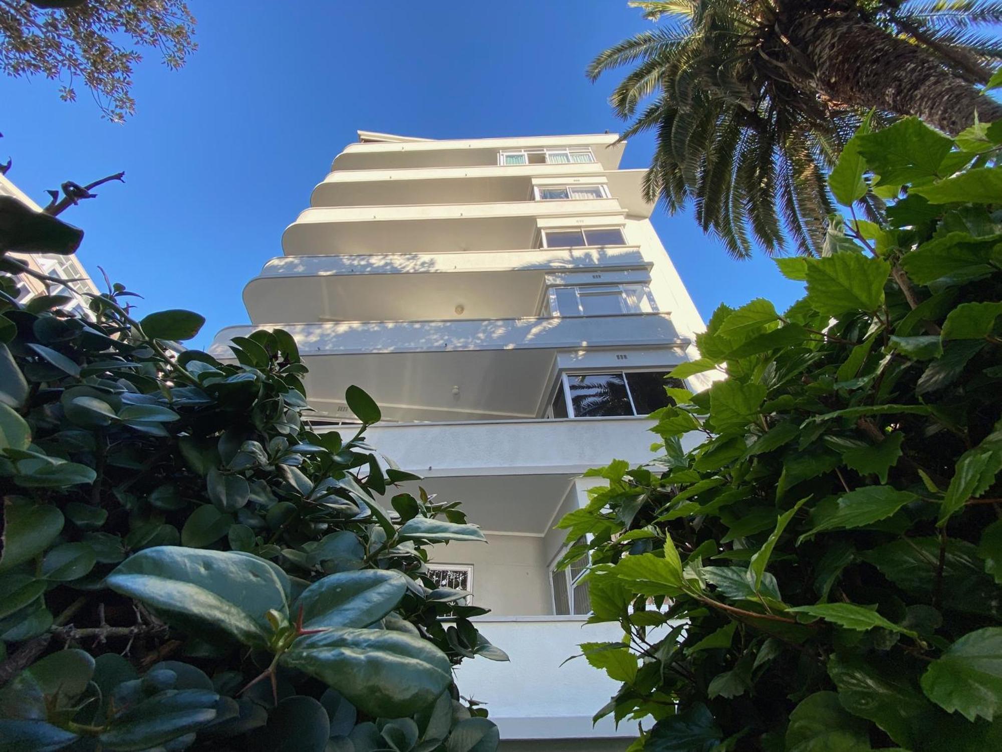 Apartment Lido Beachfront Sea Point Cape Town