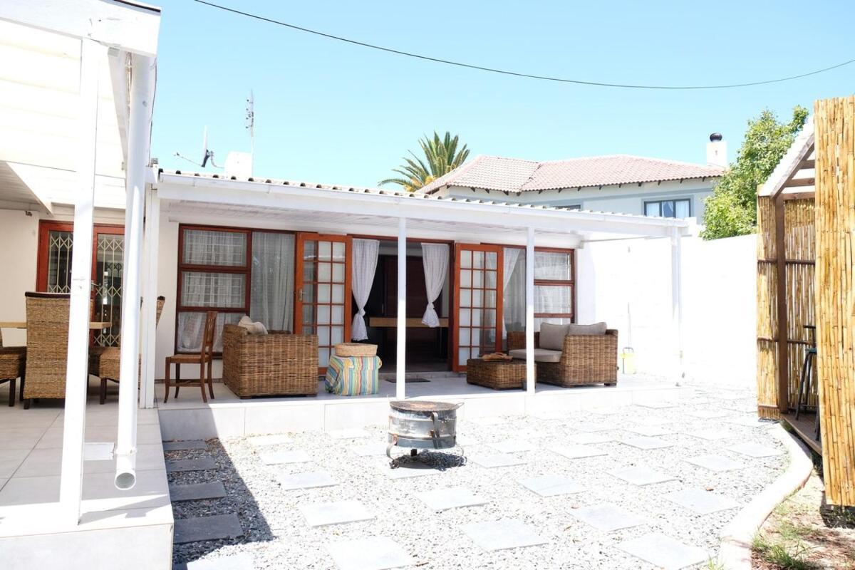 Holiday home On Flamingo Vlei Cape Town
