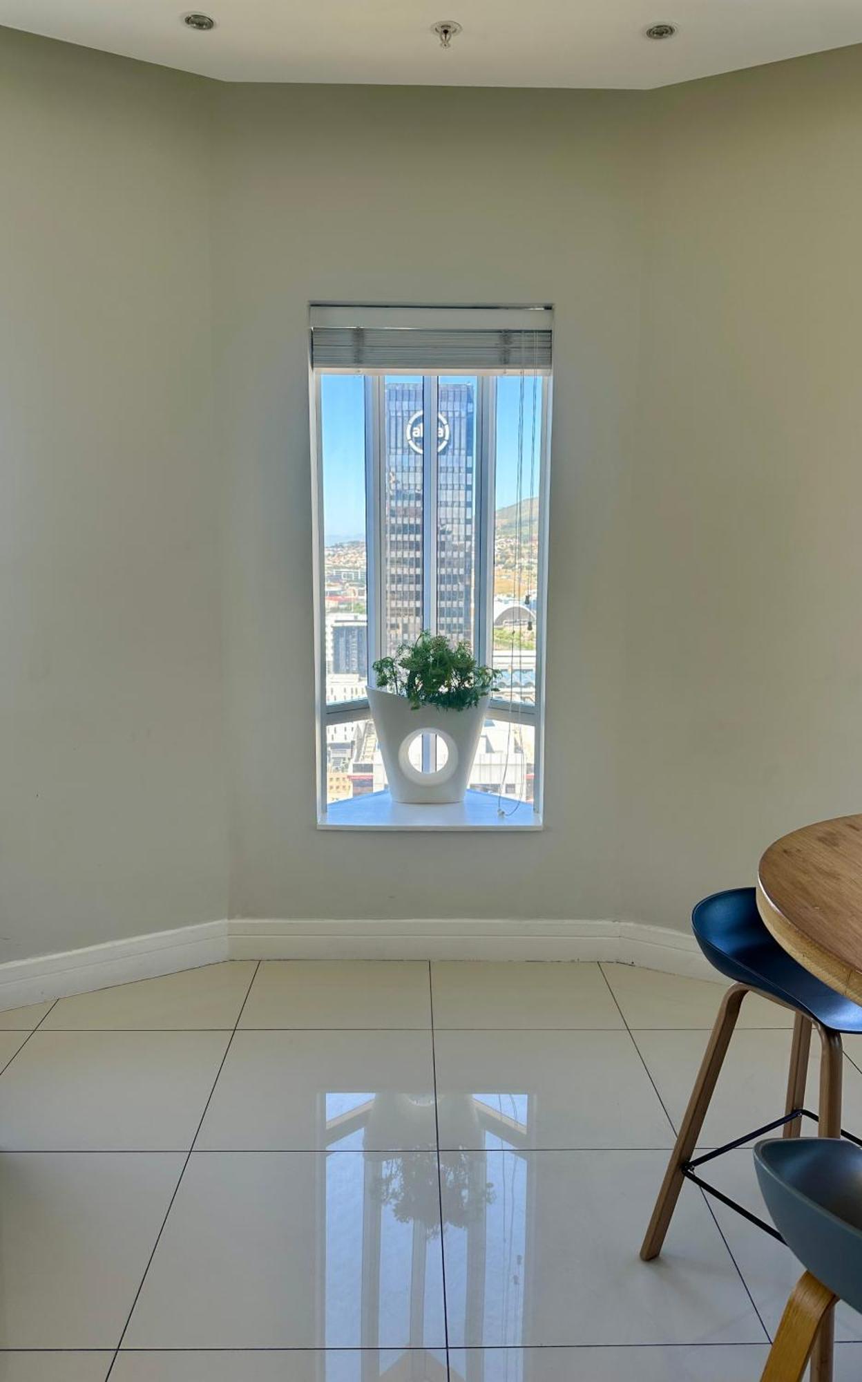Views 2 Bedroom *