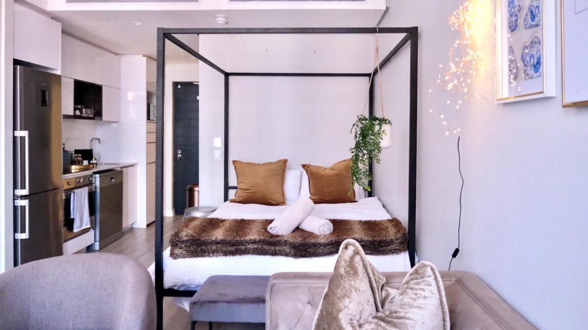 Stylish Cbd With Mountain Views & Free Parking *