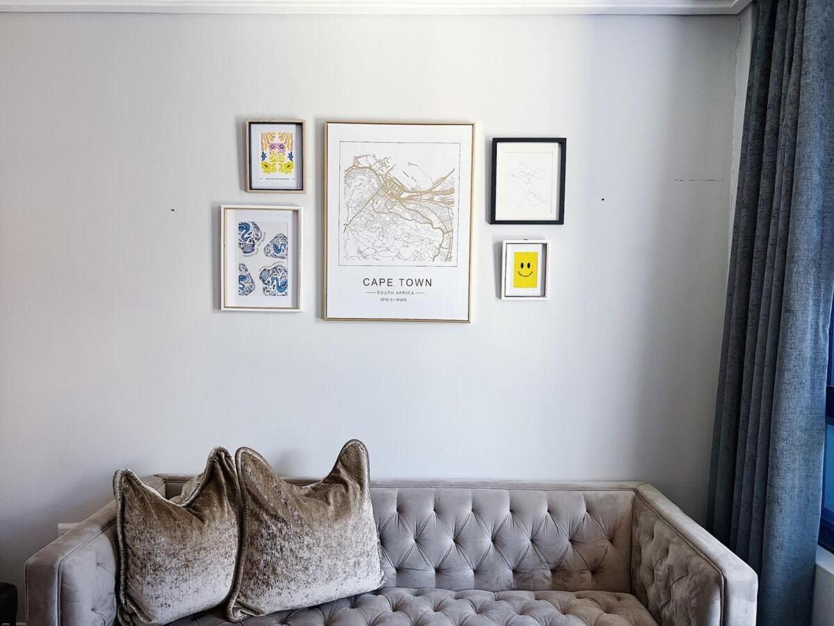 Stylish Cbd With Mountain Views & Free Parking Apartment *