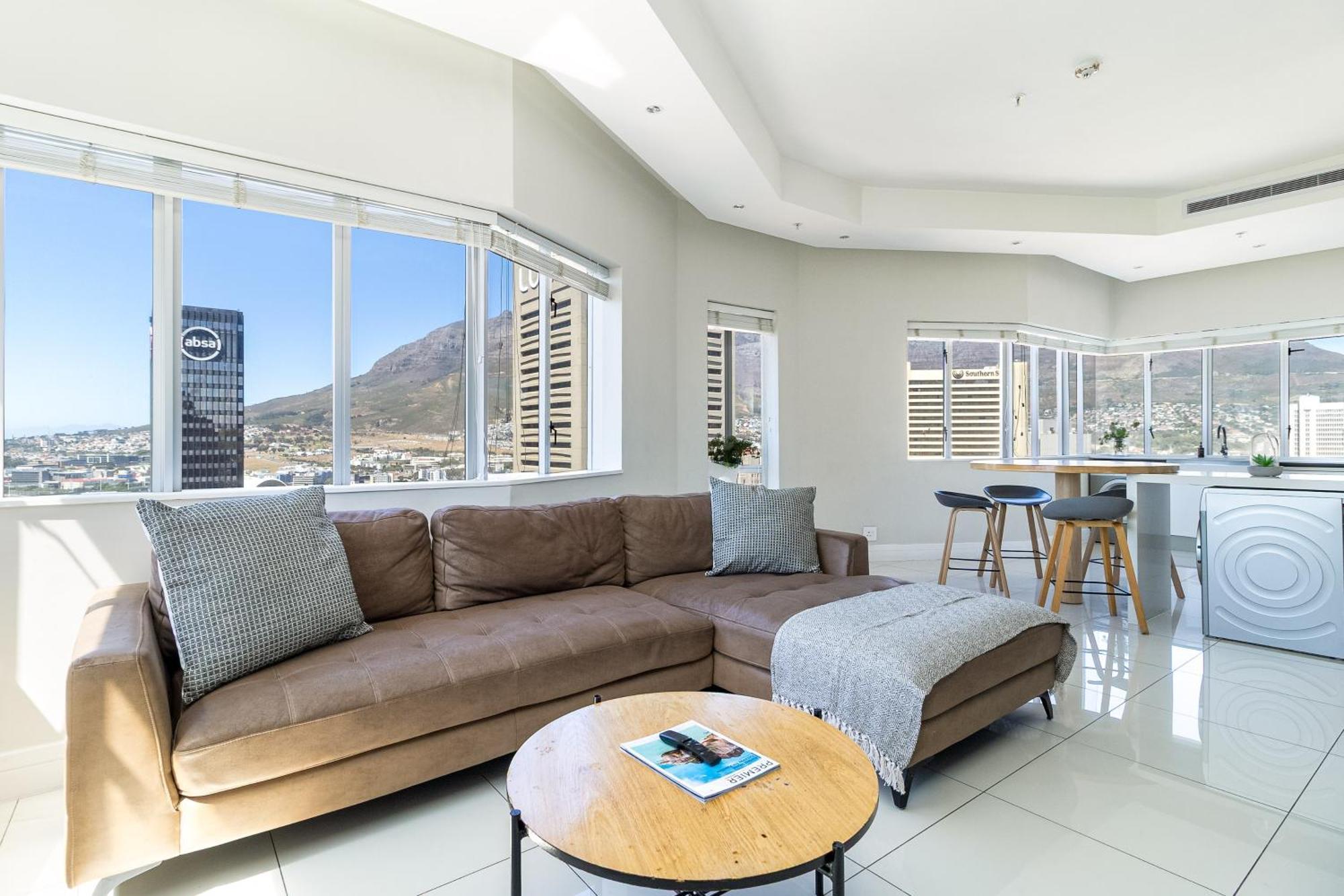 Views 2 Bedroom * Cape Town