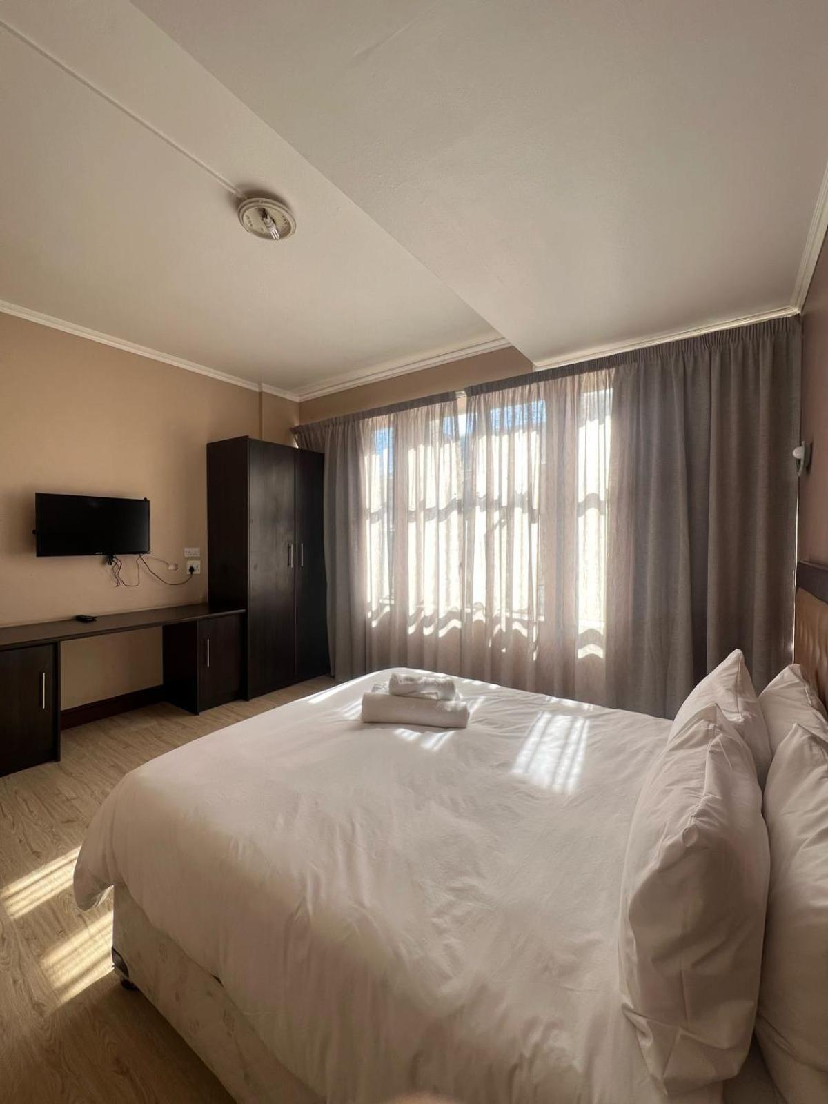 Hotel Capepod Centre 3*