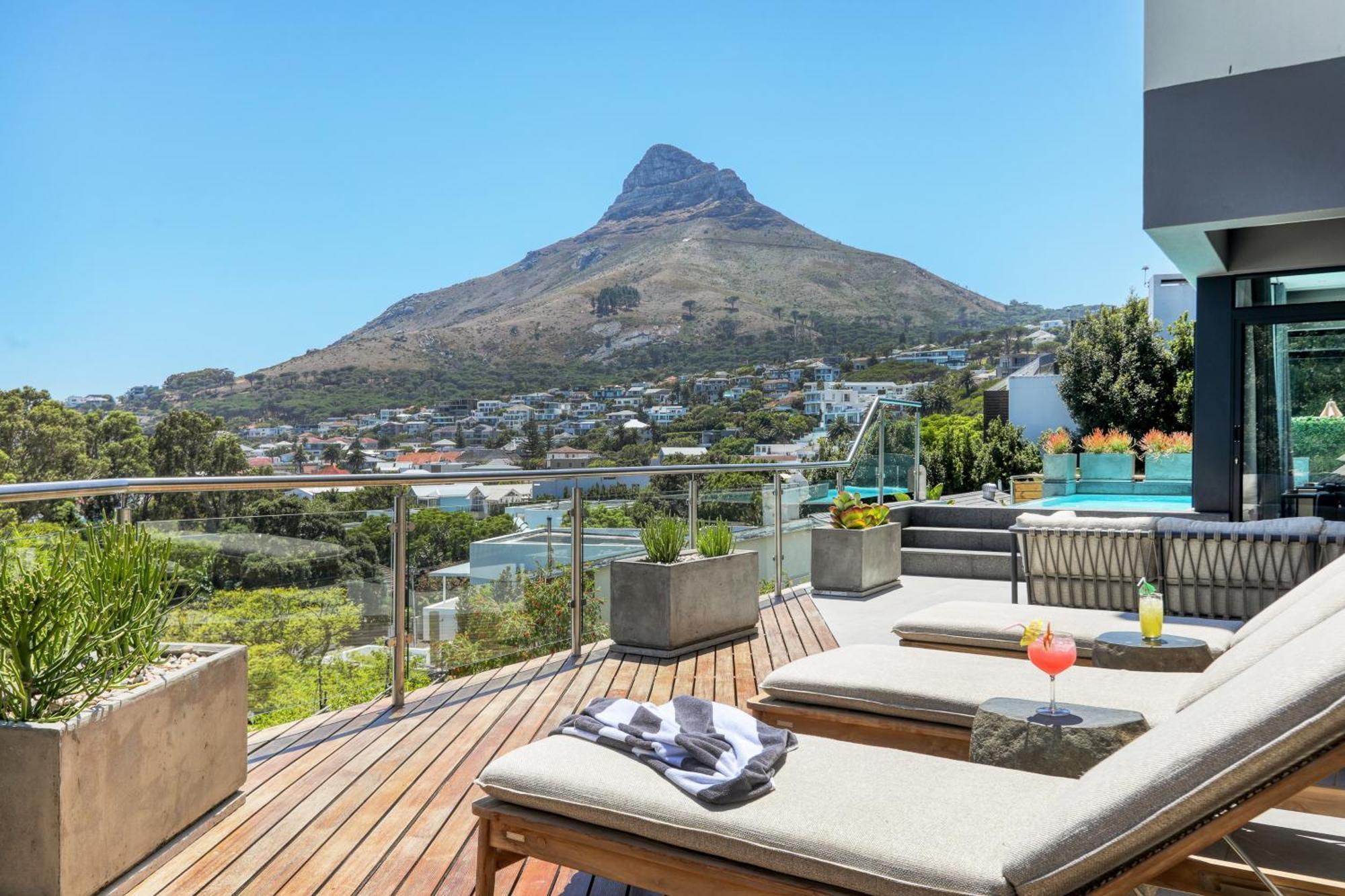 Villa Vista Del Mare Camps Bay - 3 Min Walk To Beach, Pool, View *