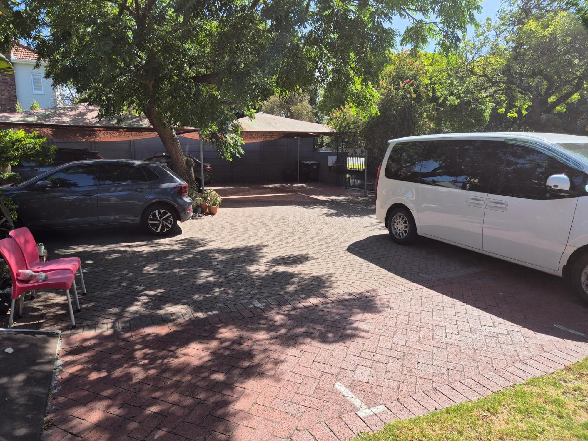 Apartment Pine House - Self-catering Cape Town