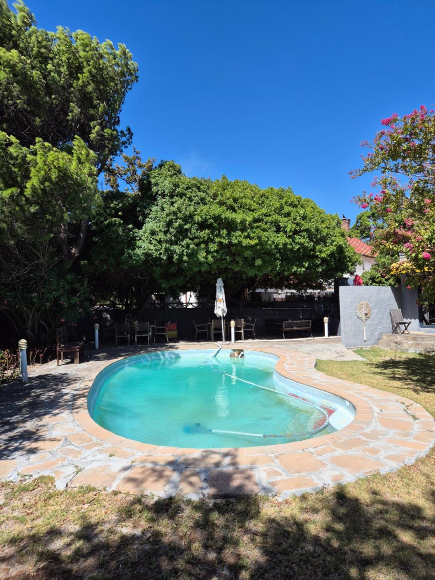 Pine House - Self-catering Apartment *