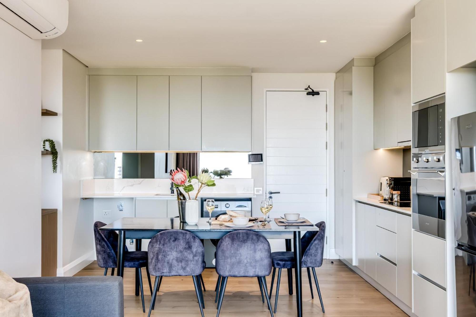 Sea Point Modern 1bed Marlo Stone Apartment Cape Town