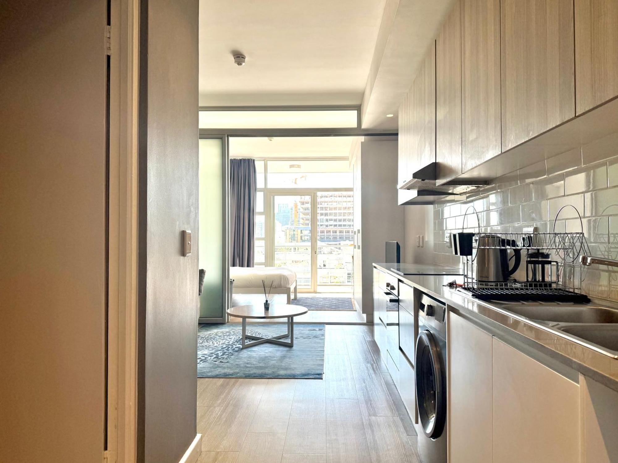 View Cbd Apartment