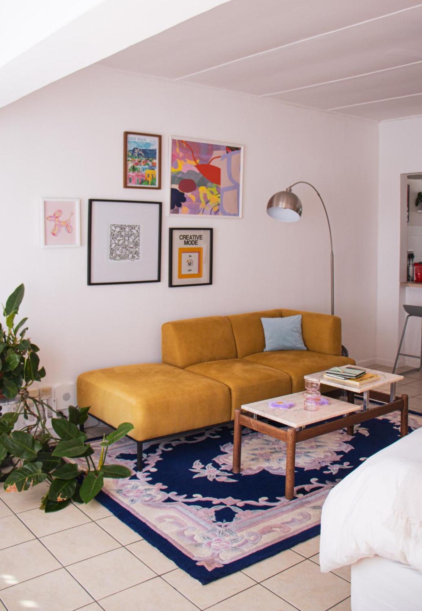 Cosy, Eclectic In Sea Point * Cape Town