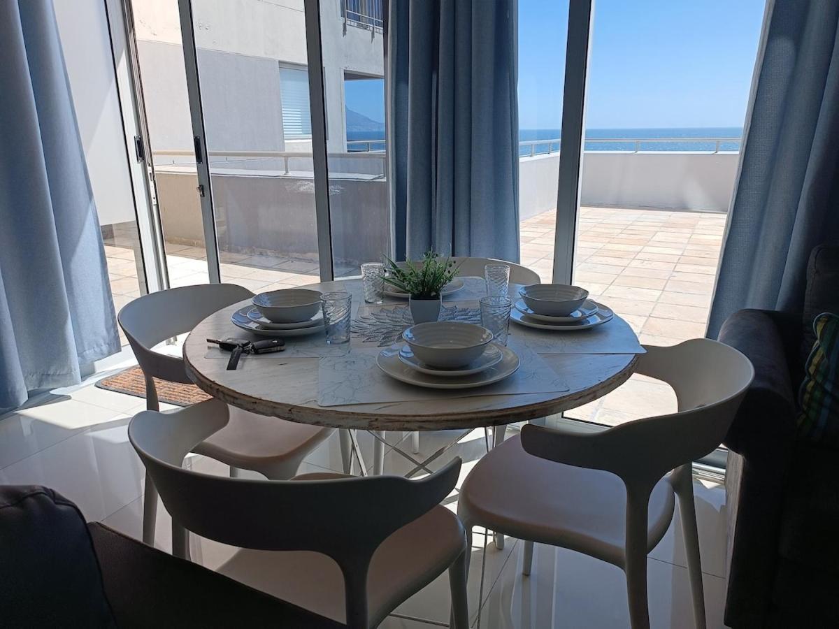 Facing 6 Sleeper Apartamento *