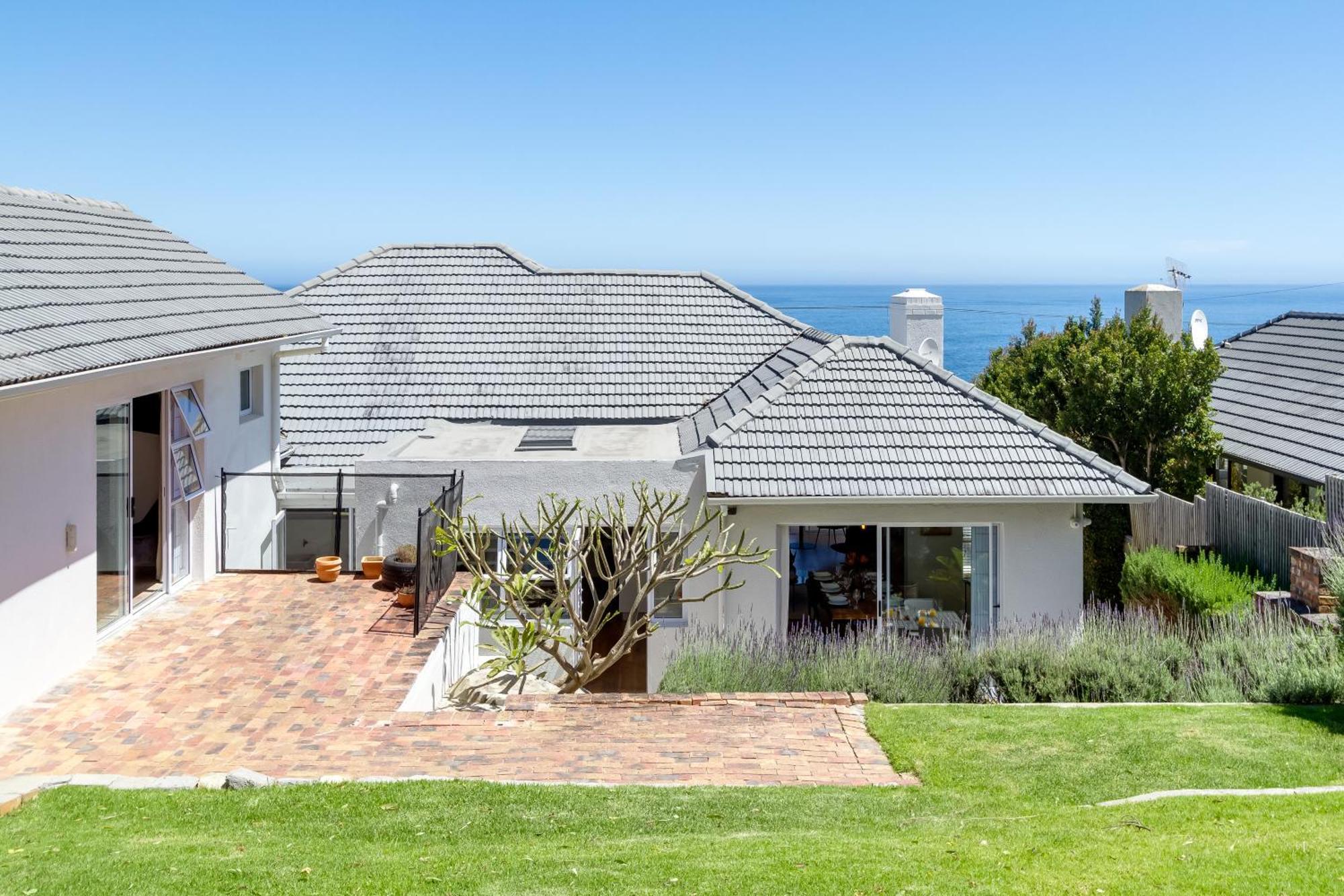 Villa Camps Bay Deluxe - Luxury With Pool, Ocean & Mountain Views Cape Town