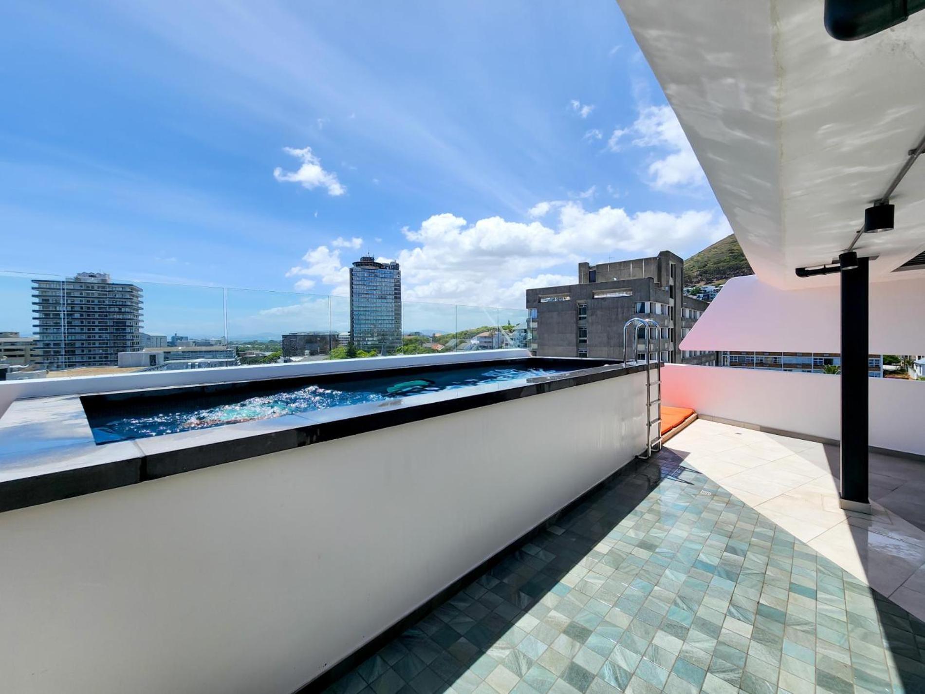 Apartment Sea Point Modern 2-bed With Ocean Mountain Views Cape Town