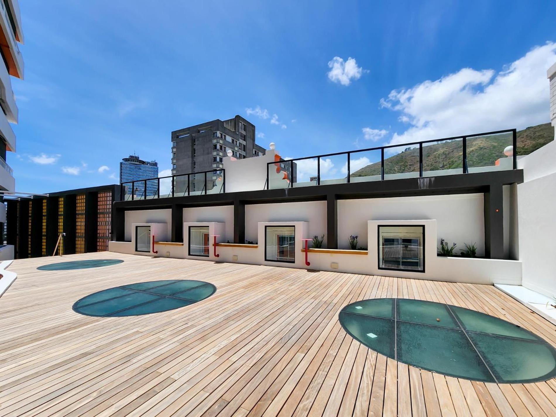 Apartment Sea Point Modern 2-bed With Ocean Mountain Views *