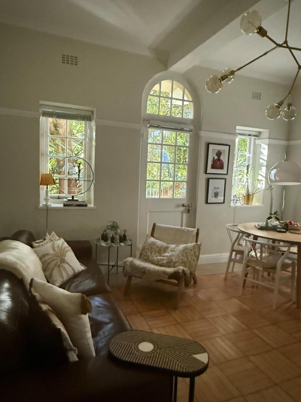 Modern Victorian Charm Apartment Cape Town