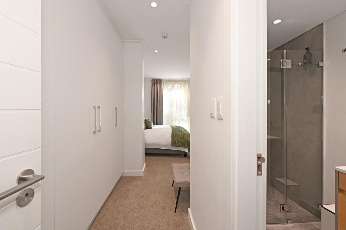 Apartment Luxury Newlands - Streamside Tranquility Cape Town