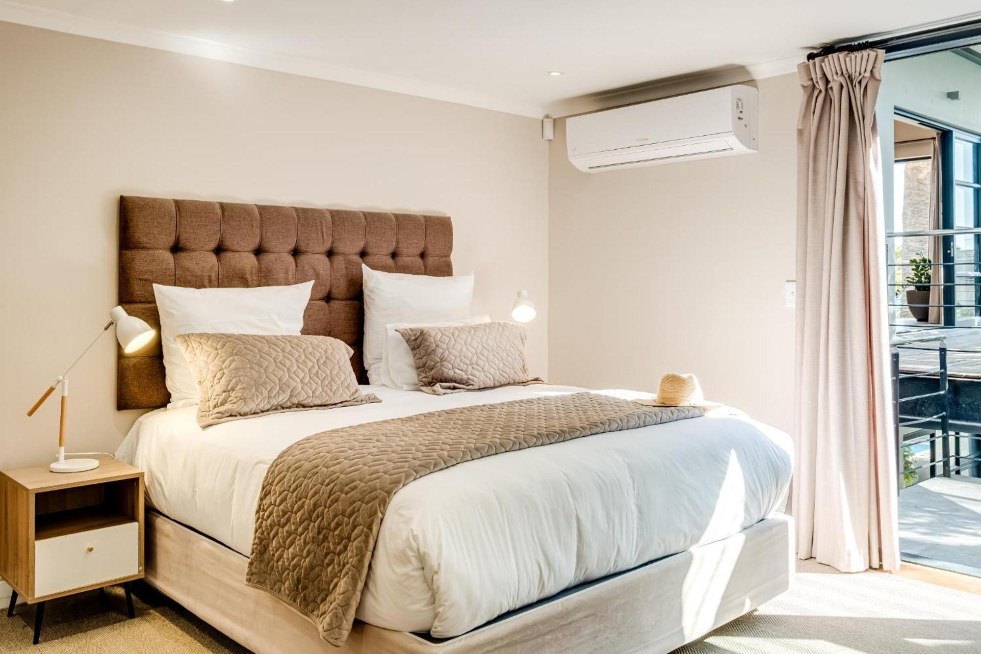 2bed 5min Walk From Camps Bay Escape Apartment *