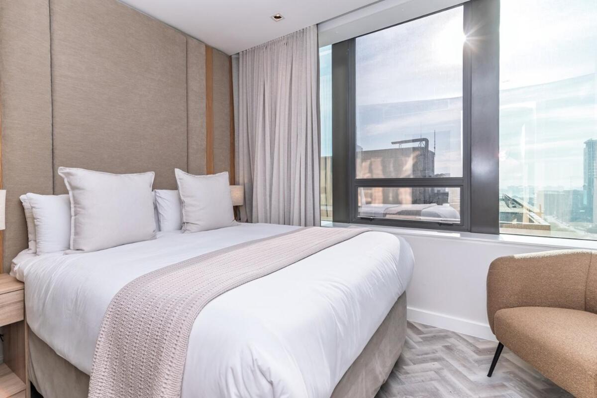Luxury Oasis With King Bed, Ac, Walk-in Shower * Cape Town