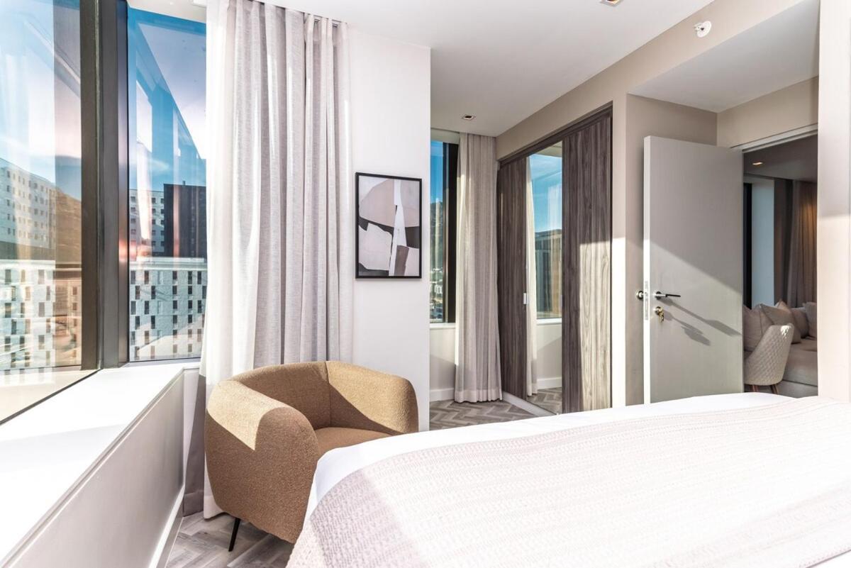 Luxury Oasis With King Bed, Ac, Walk-in Shower Cape Town