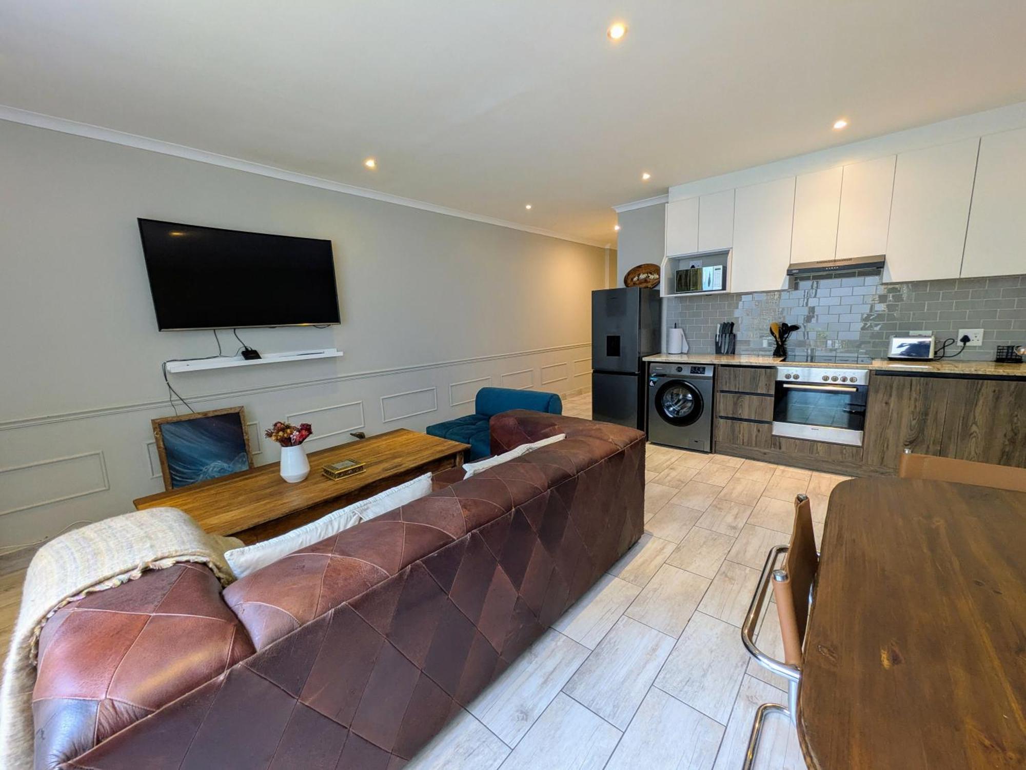 Stylish Work & Play * Cape Town
