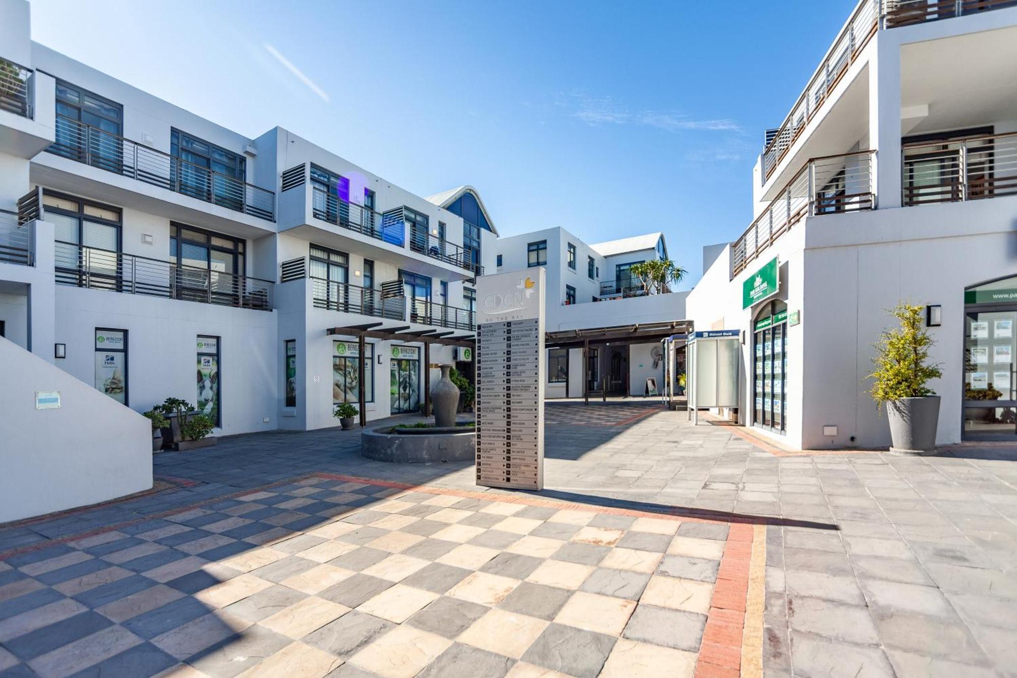 Eden On The Bay Courtyard Studio, Big Bay Apartment