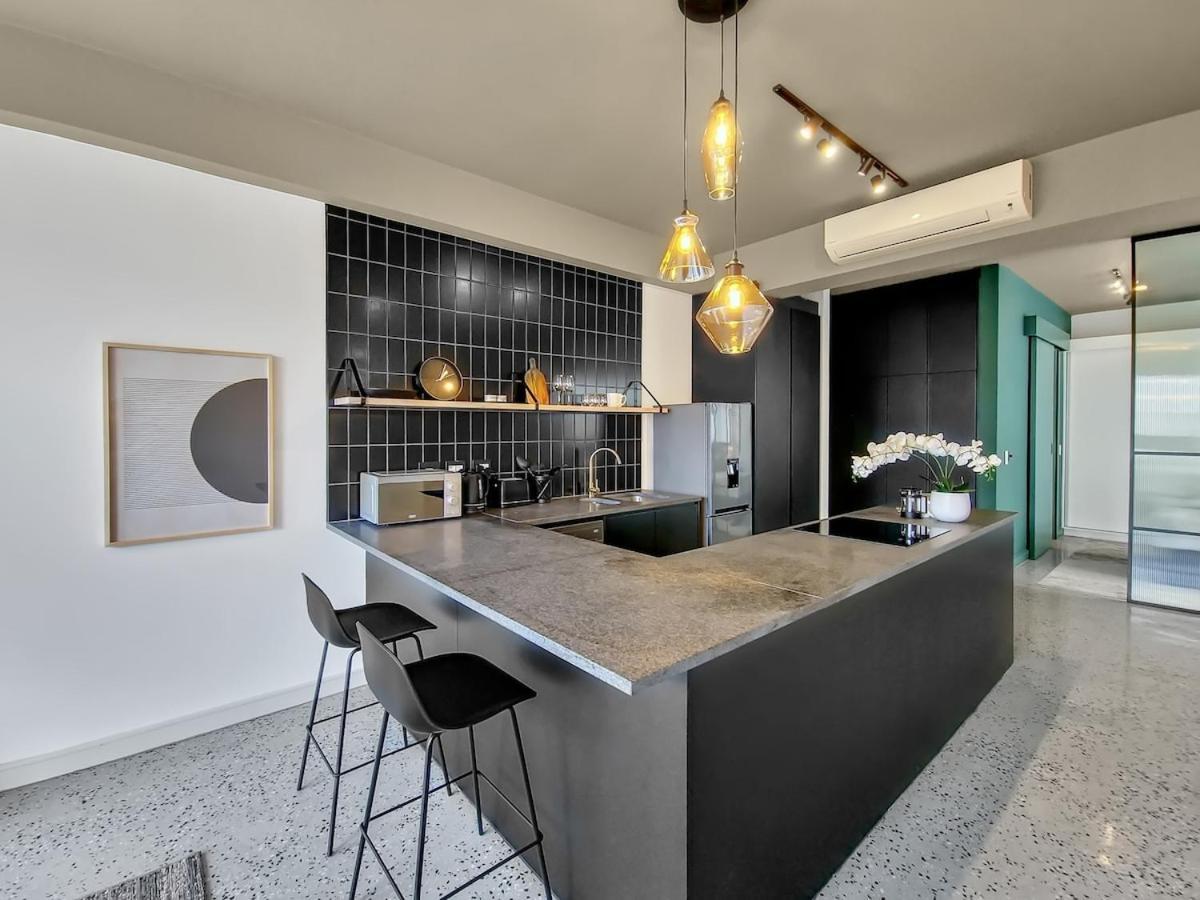 Stylish, Secure & Modern Work From Base Apartment Cape Town