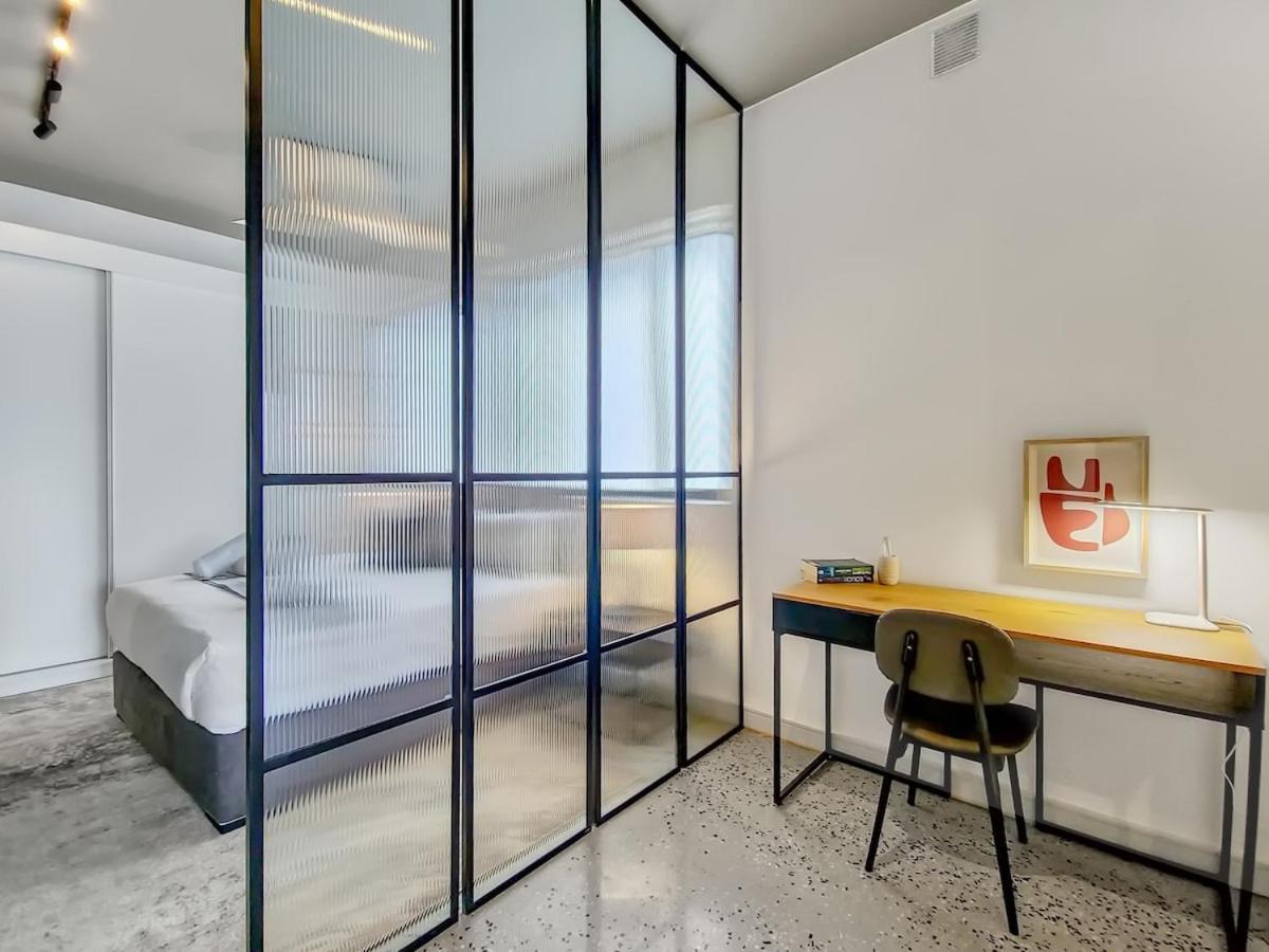 Apartment Stylish, Secure & Modern Work From Base