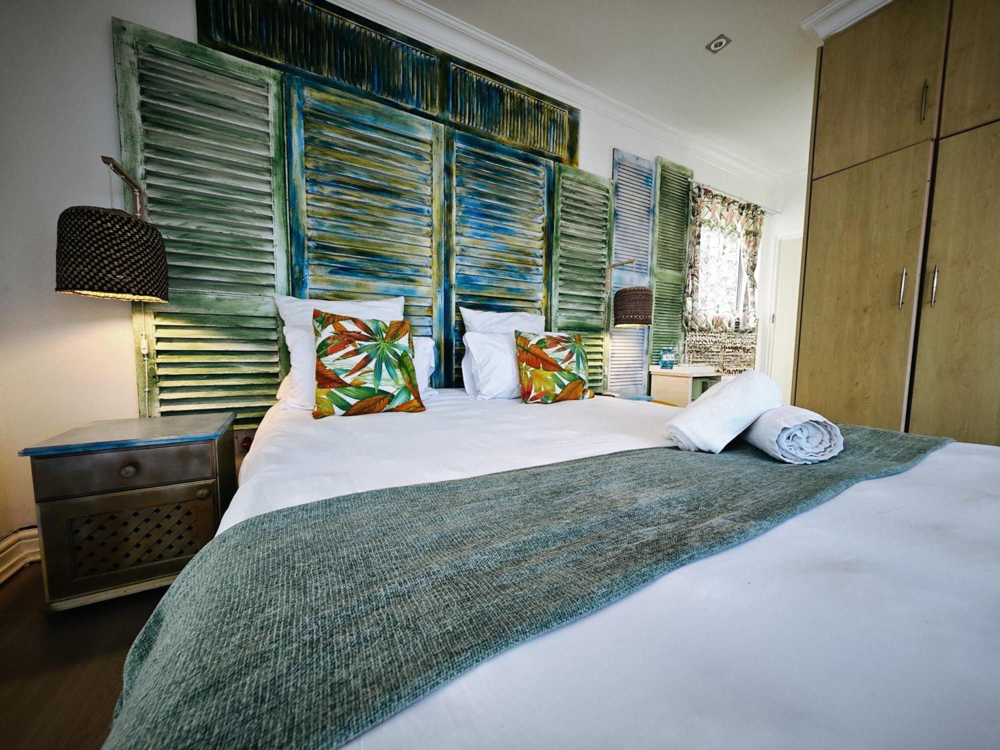 Seascape Camps Bay Guest house