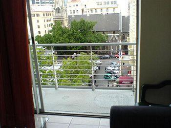 Green Market Place *
