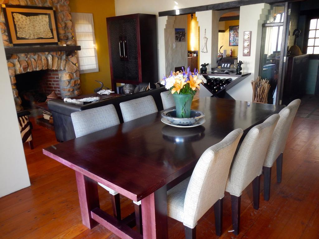 Oatlands Place Holiday home