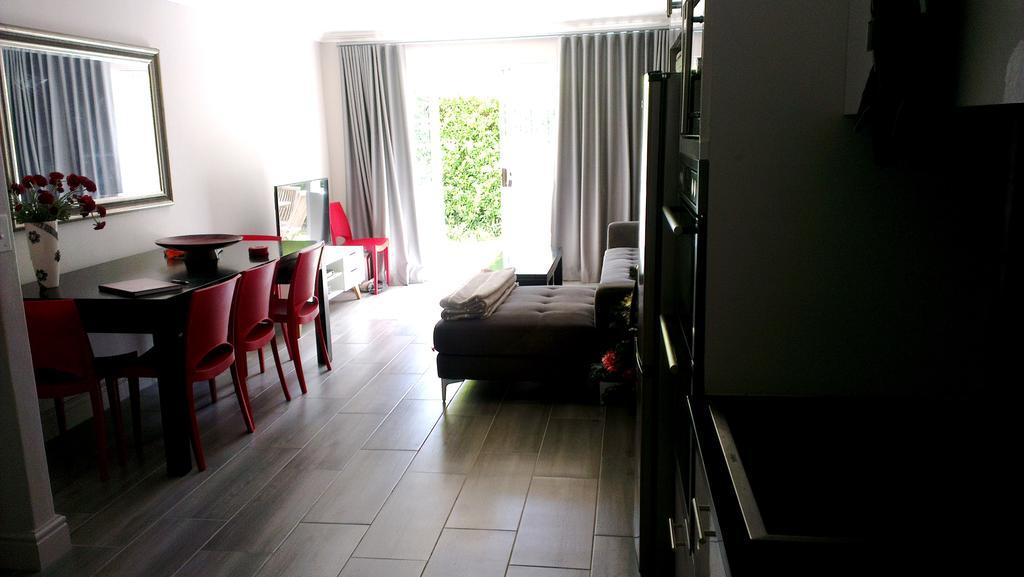 Apartment Pine Place