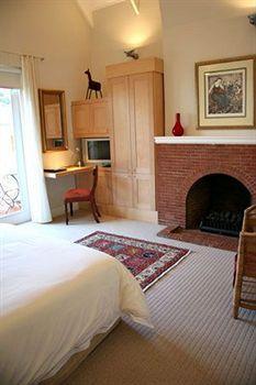 Four Rosmead Boutique Guest house Cape Town