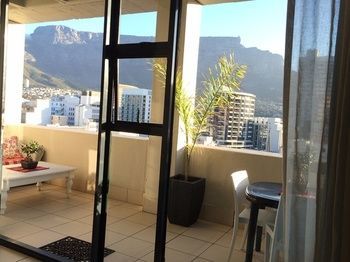 1109 The Decks At 67 Long Street Apartment *