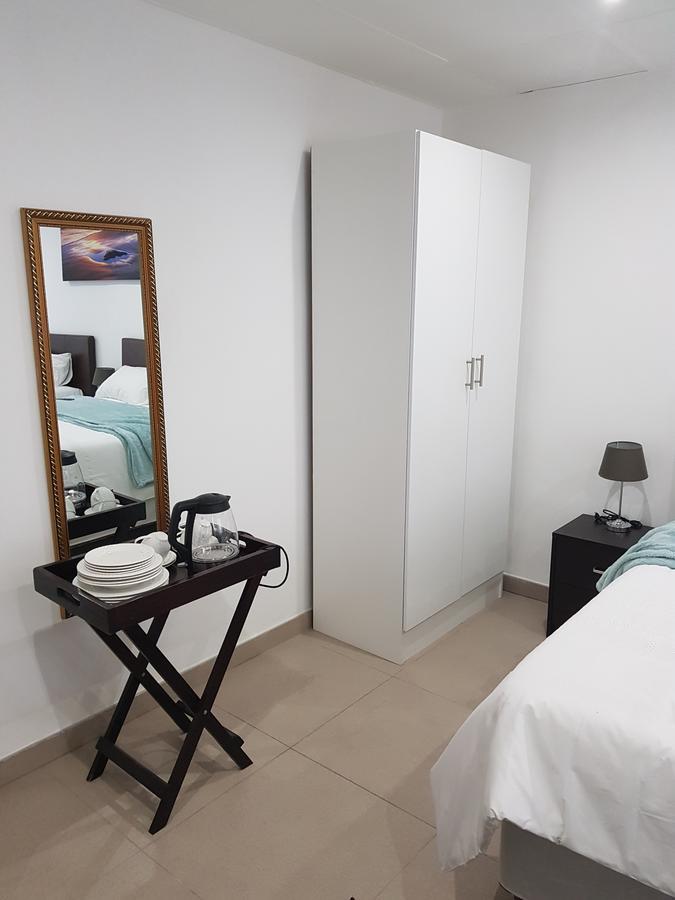 Fama Rm9 Guest house